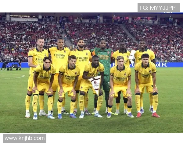 香港足球历史四大球星盘点及其成就解析